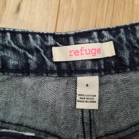 Refuge women's shorts size 6 - Picture 2 of 3